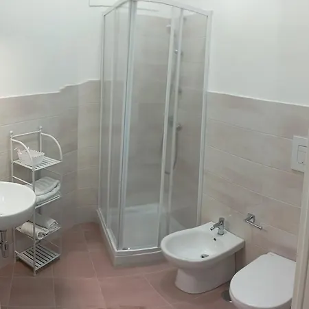 Machi Oda ve Kahvaltı Paola